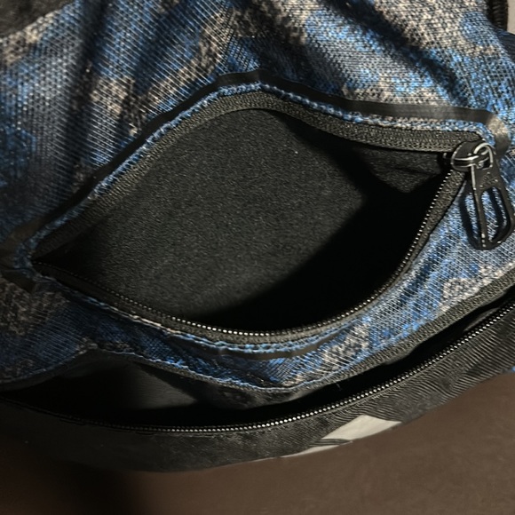 ADIDAS blue camo bag knapsack bike bag - Picture 11 of 13